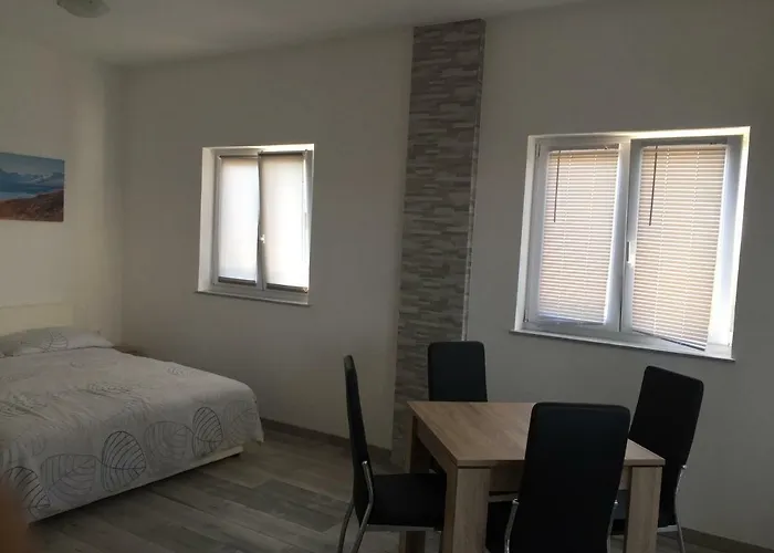 Apartment Goreta *